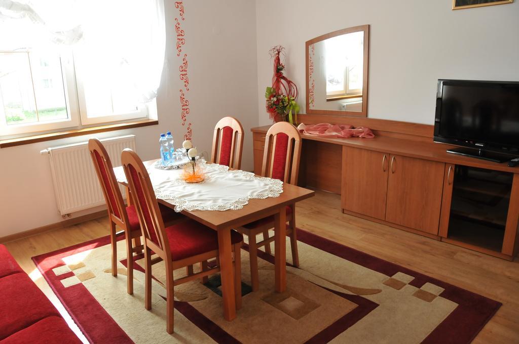 Hotel Restauracja Lorenzo Stopnica المظهر الخارجي الصورة